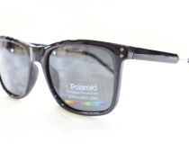 Polaroid　PLD2034-1